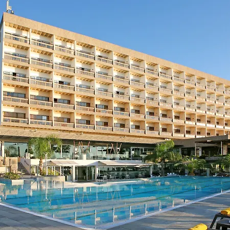 Crowne Plaza By Ihg